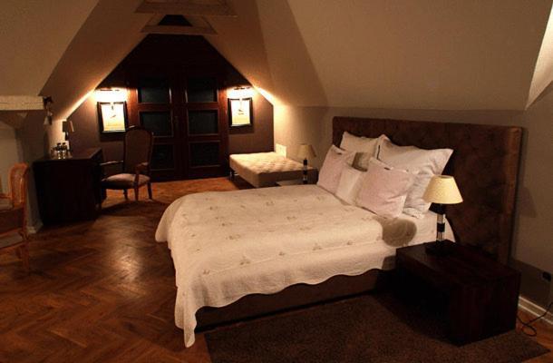 Villa Riccona Bronisze Room photo